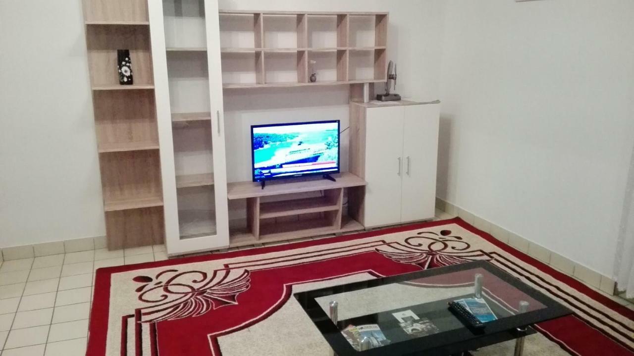 Apartments Eliva Ουμάγκ Εξωτερικό φωτογραφία