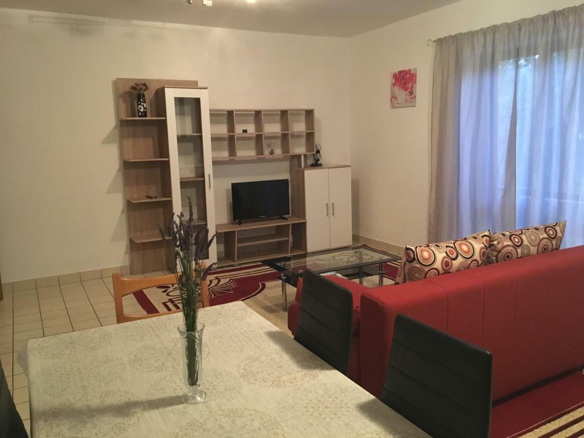 Apartments Eliva Ουμάγκ Εξωτερικό φωτογραφία