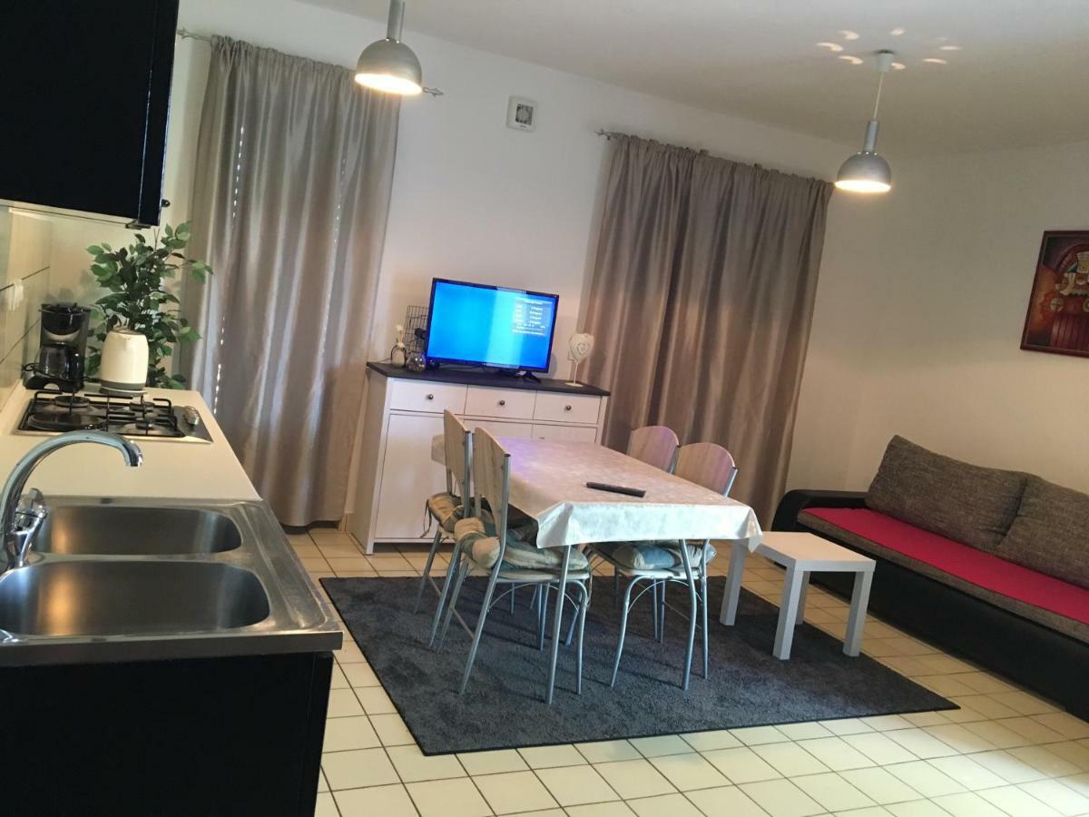 Apartments Eliva Ουμάγκ Εξωτερικό φωτογραφία